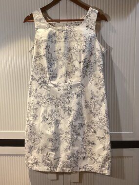 Sleeveless Dress by Duck Head SZ 10 Blue & White Toile de Jouy Pattern Floral